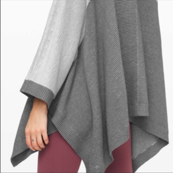 Lululemon It All Lines Up Knit Sweater Poncho - Picture 3 of 16